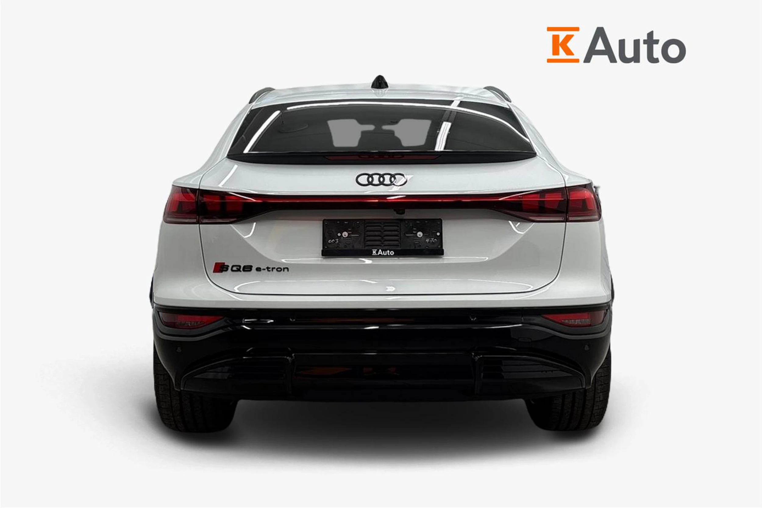 met. valkoinen Audi SQ6 e-tron 2026 kuva 3.