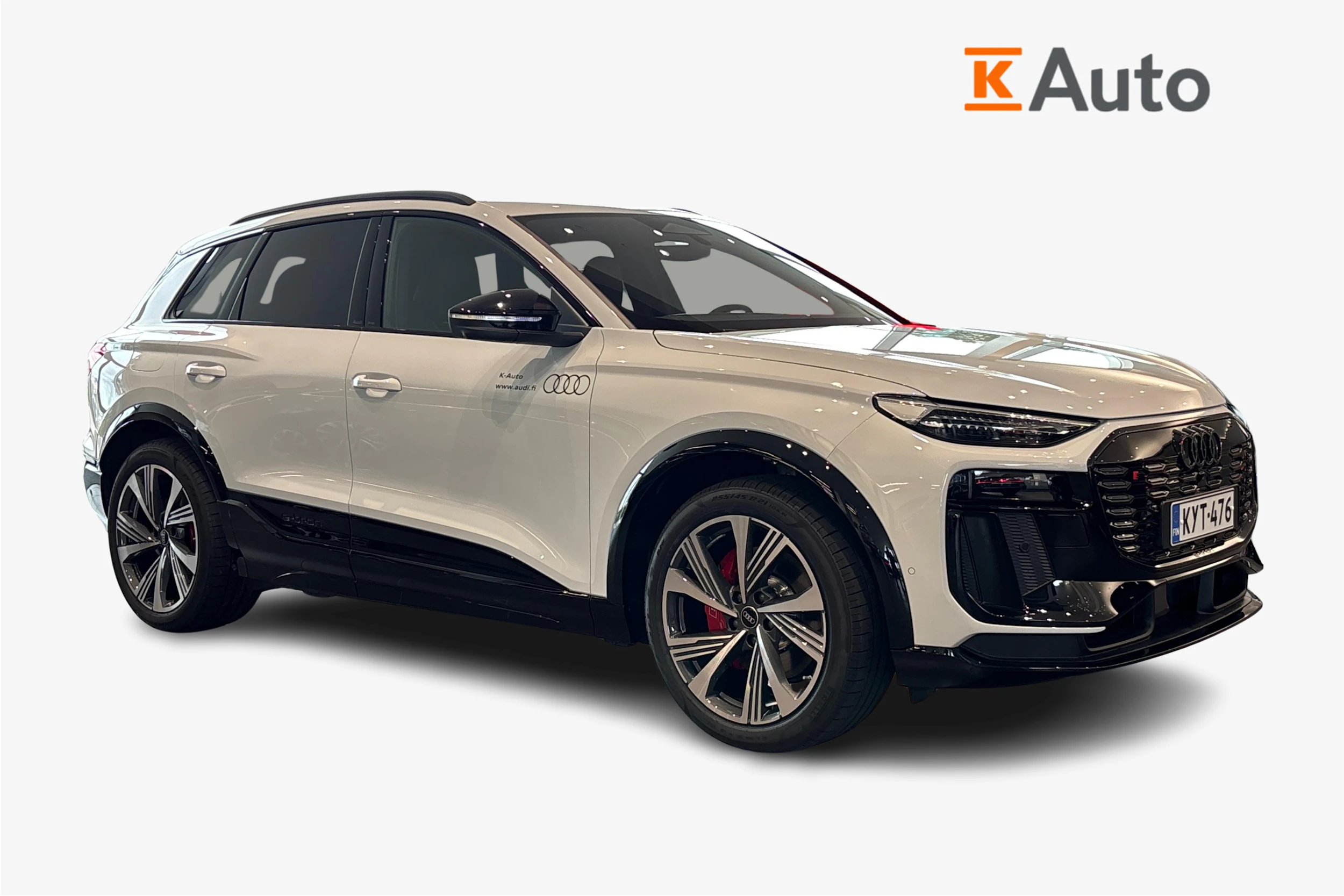 valkoinen Audi SQ6 e-tron 2026 kuva 1.