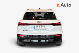 valkoinen Audi SQ6 e-tron 2026 kuva 3.