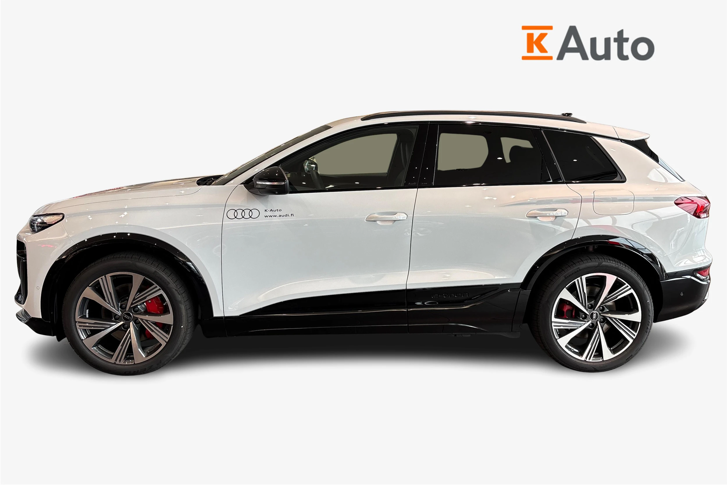 valkoinen Audi SQ6 e-tron 2026 kuva 5.