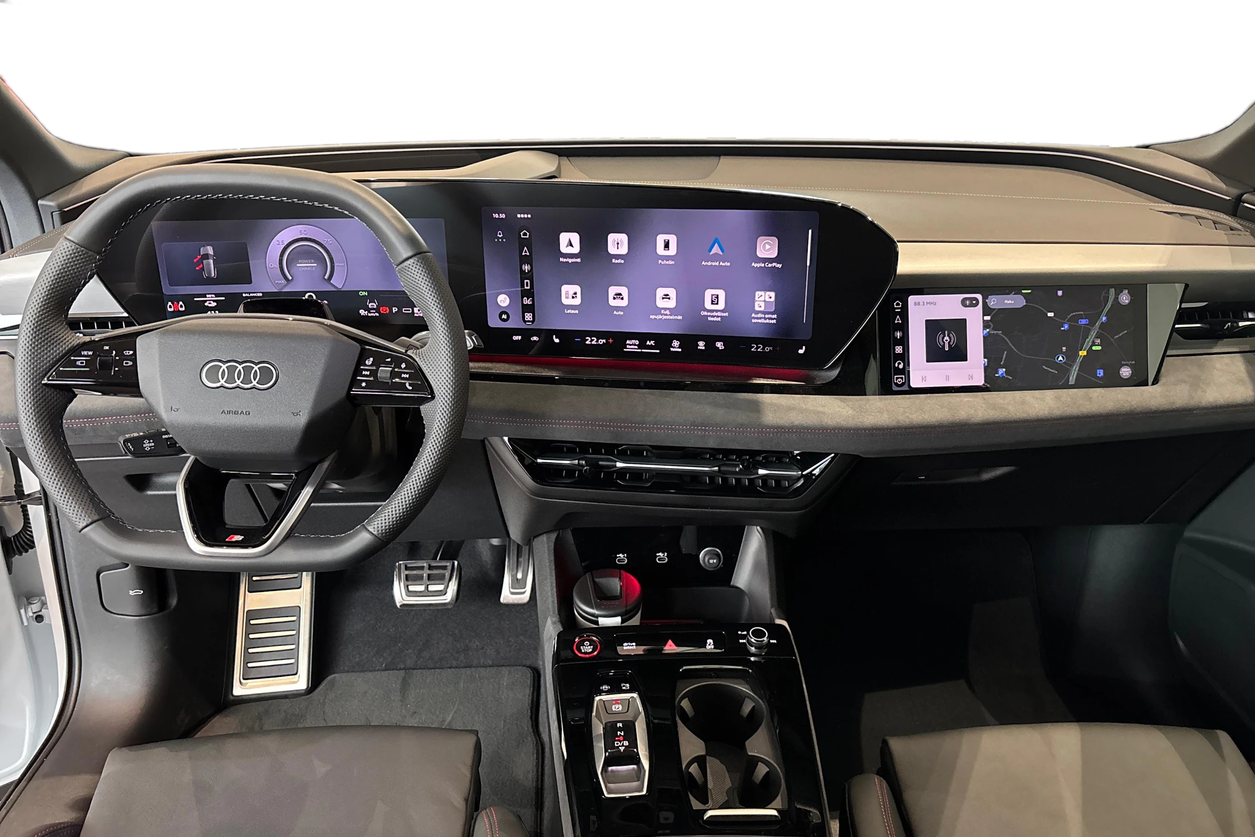 valkoinen Audi SQ6 e-tron 2026 kuva 7.