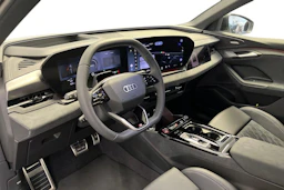 jäätikön valkoinen Audi SQ6 e-tron 2026 kuva 6.