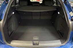 met. sininen Audi SQ6 e-tron 2026 kuva 11.