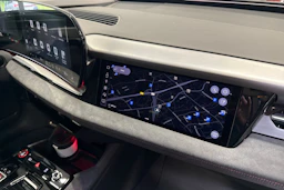 met. sininen Audi SQ6 e-tron 2026 kuva 15.