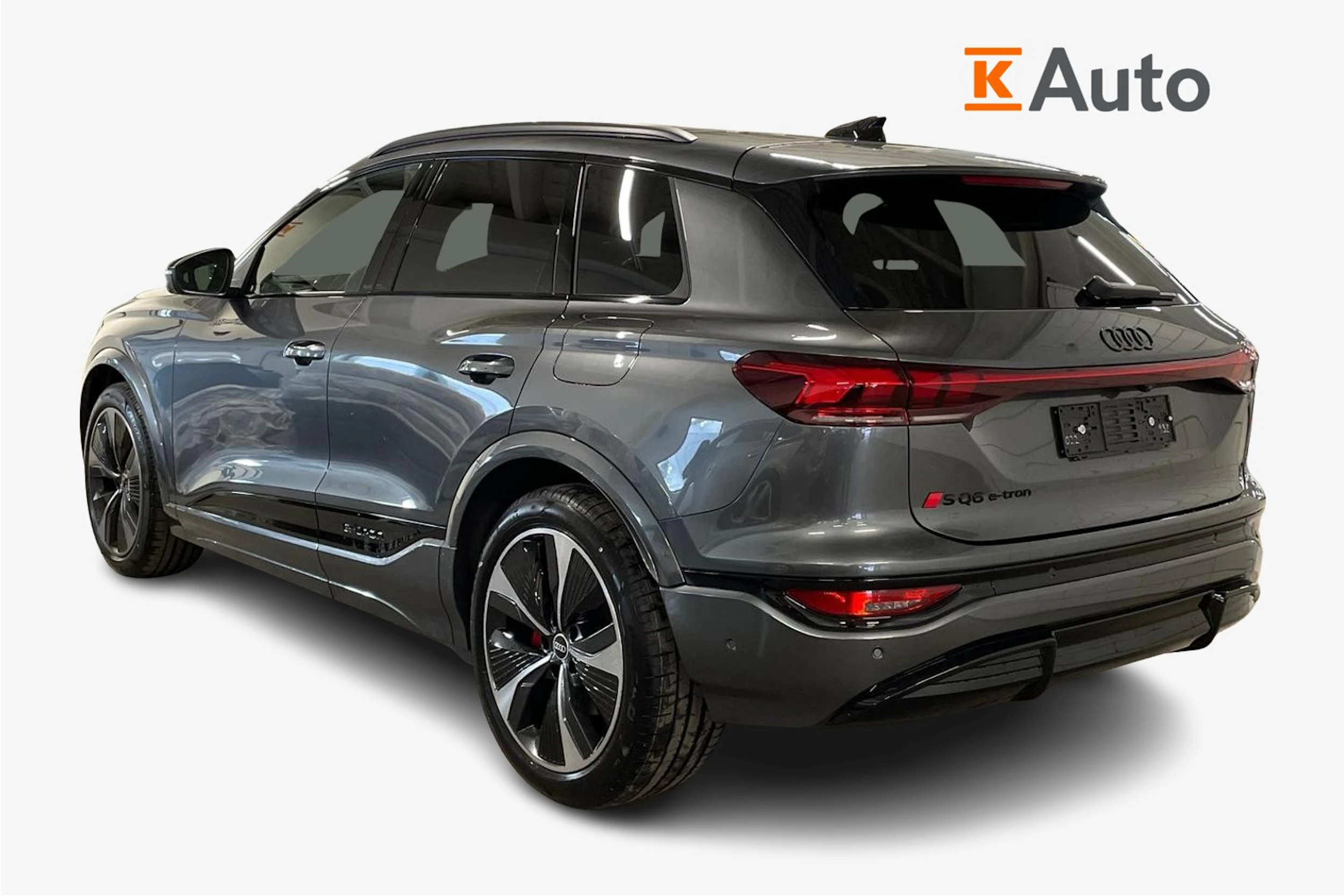 harmaa Audi SQ6 e-tron 2026 kuva 2.