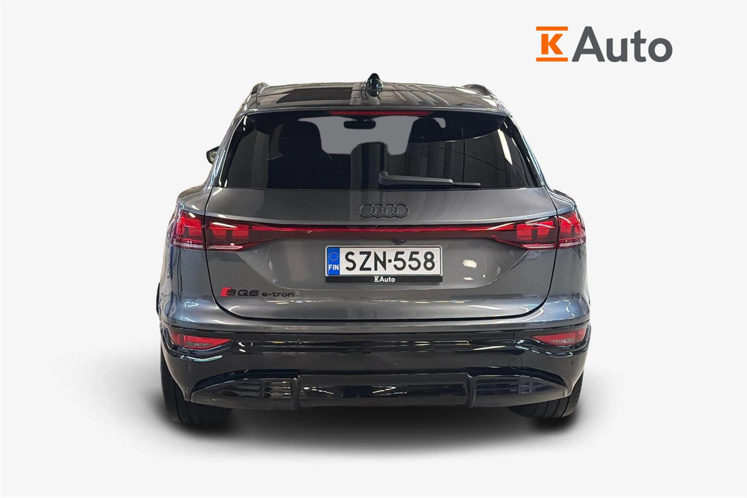 harmaa Audi SQ6 e-tron 2026 kuva 3.