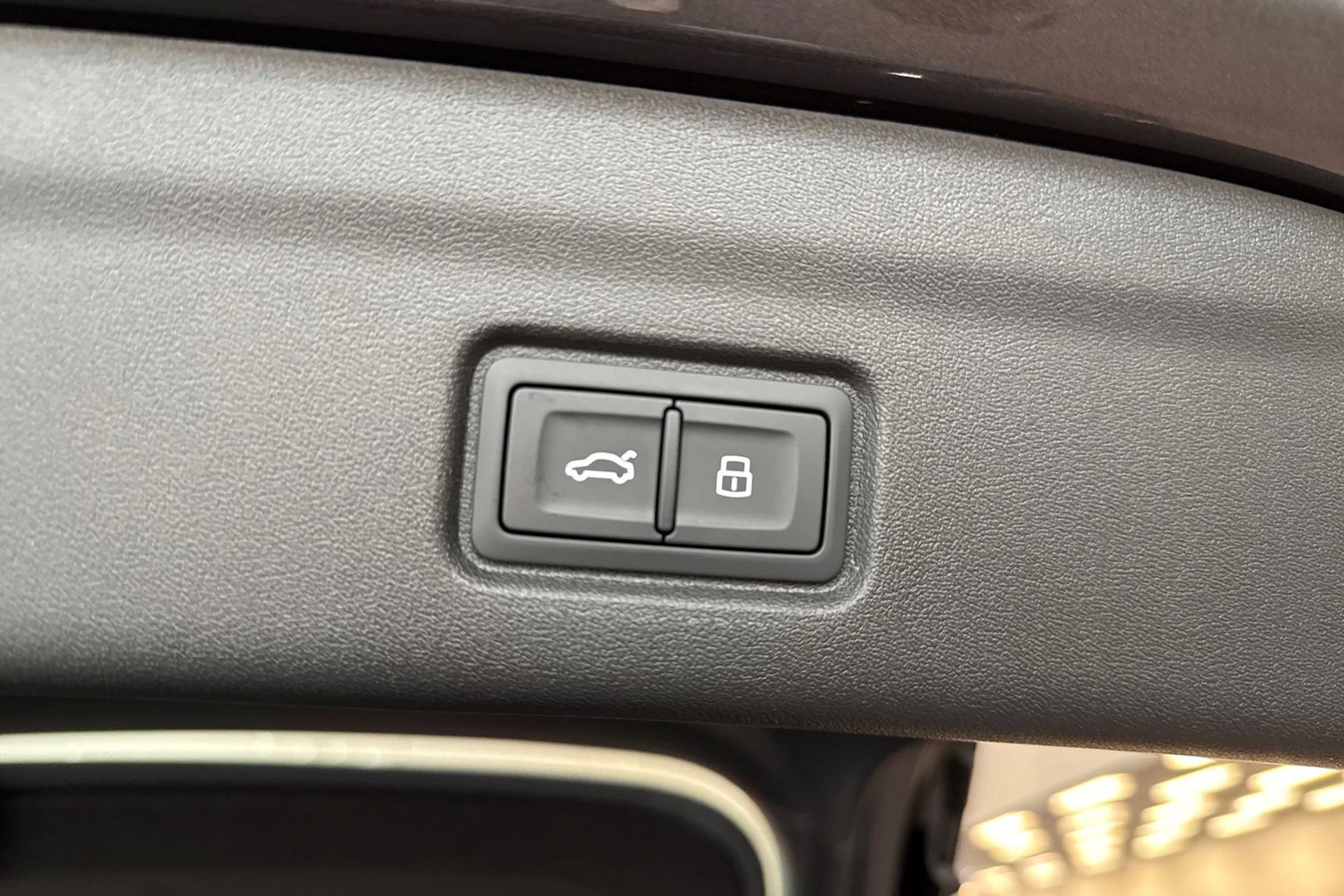 met. harmaa Audi SQ6 e-tron 2026 kuva 14.