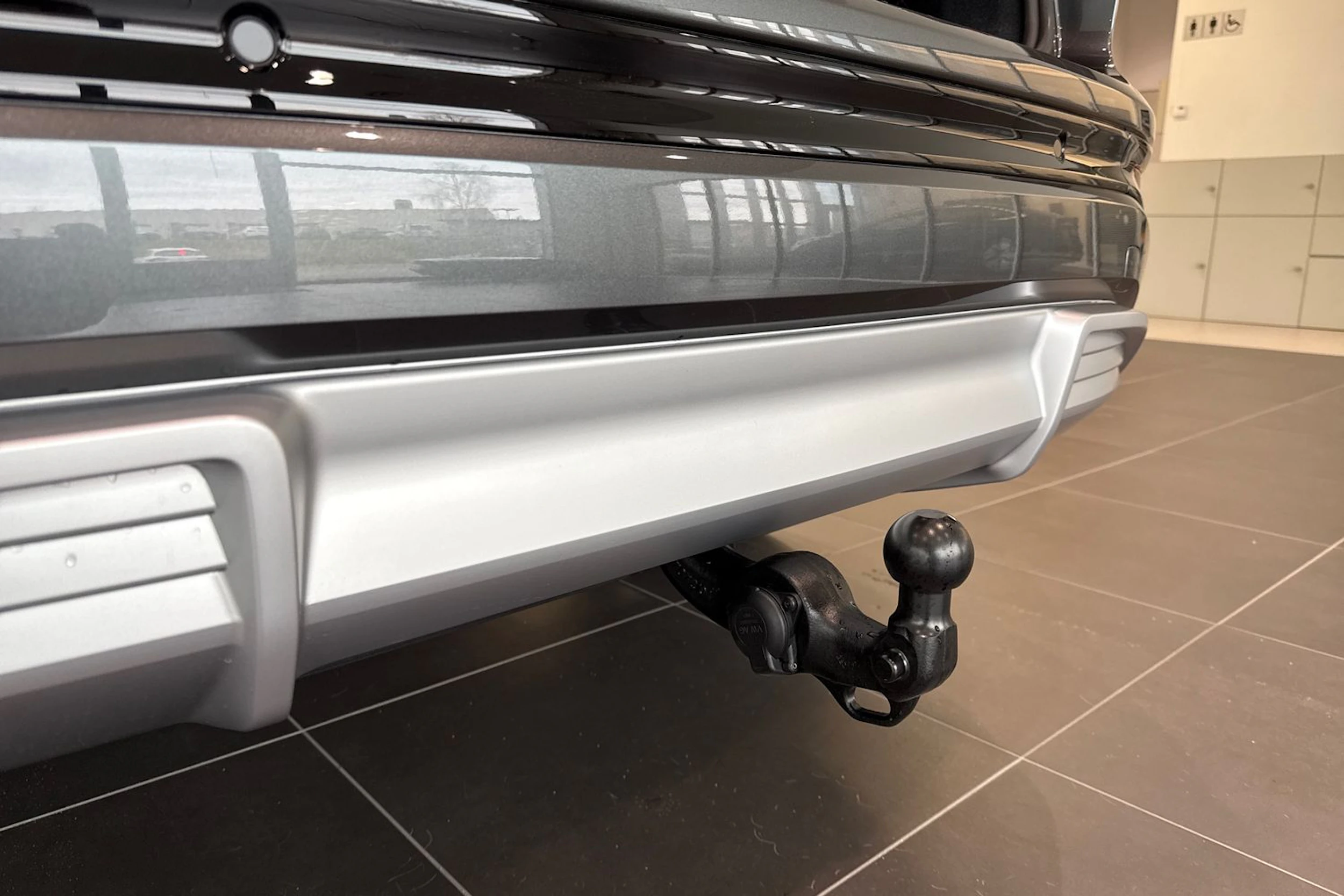 met. harmaa Audi SQ6 e-tron 2026 kuva 15.