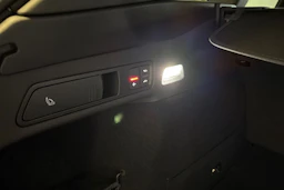 musta Audi SQ6 e-tron 2026 kuva 12.