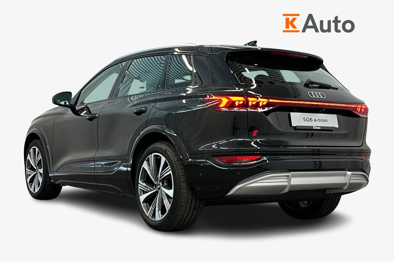 Audi SQ6 e-tron 2026, photo 2/24