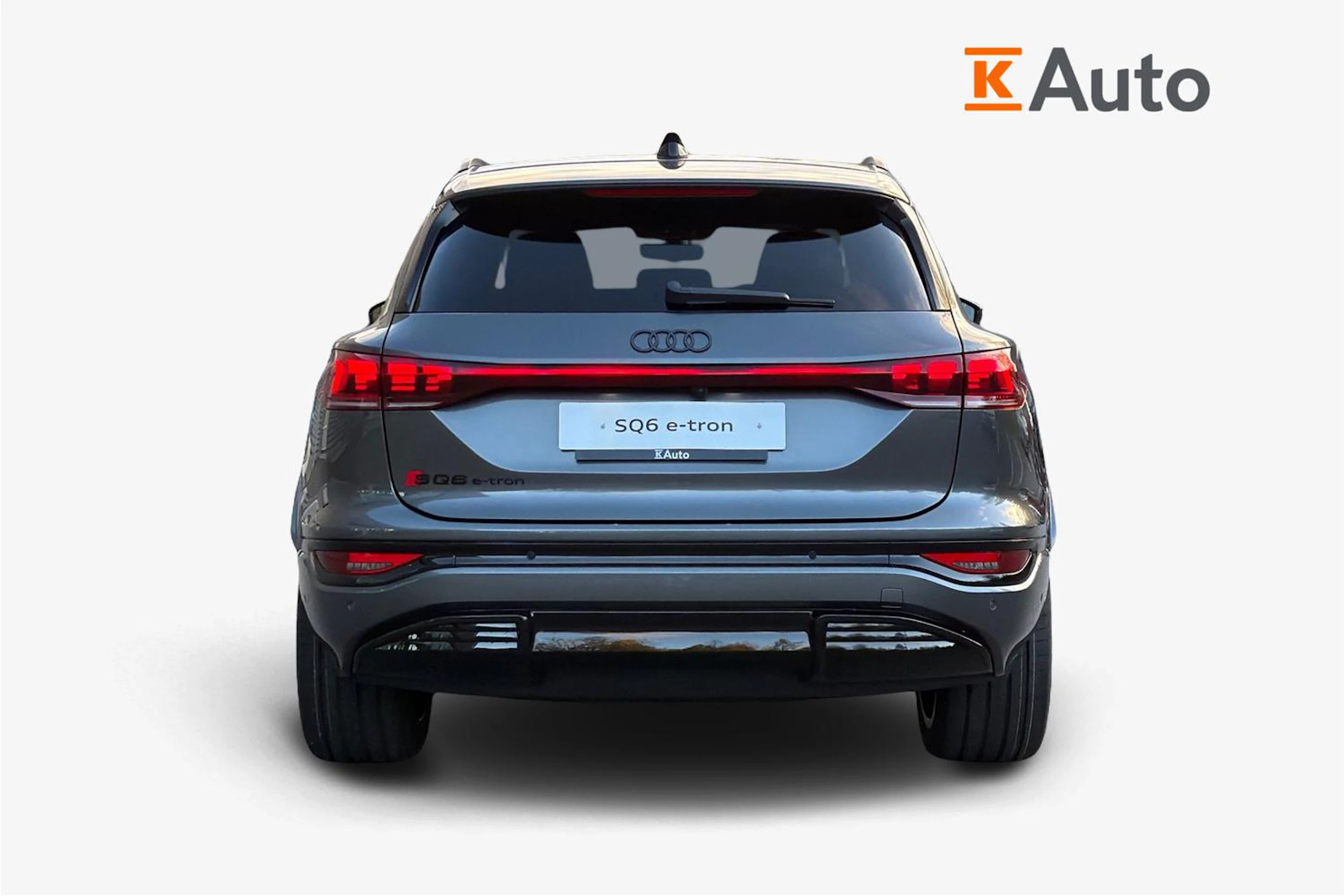 harmaa Audi SQ6 e-tron 2026 kuva 3.