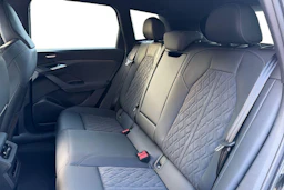 harmaa Audi SQ6 e-tron 2026 kuva 8.
