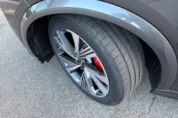 harmaa Audi SQ6 e-tron 2026 kuva 10.