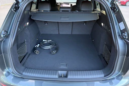 harmaa Audi SQ6 e-tron 2026 kuva 12.