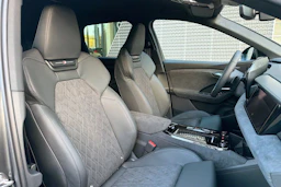 harmaa Audi SQ6 e-tron 2026 kuva 14.