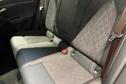 harmaa Audi SQ6 e-tron 2026 kuva 8.