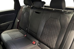 met. musta Audi SQ6 e-tron 2026 kuva 8.