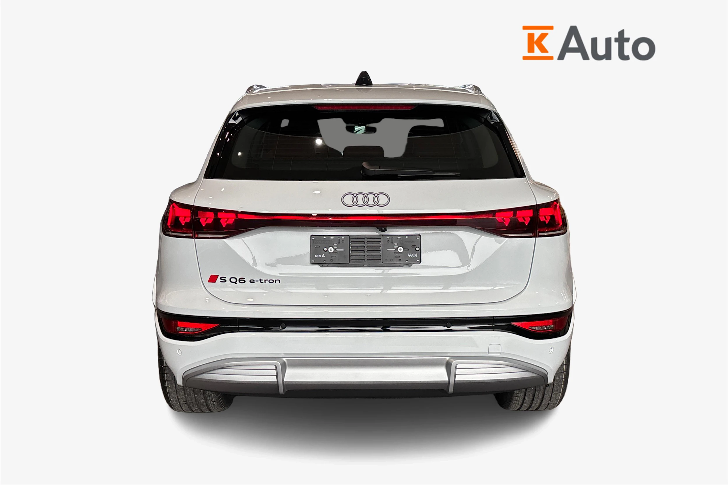 valkoinen Audi SQ6 e-tron 2026 kuva 18.