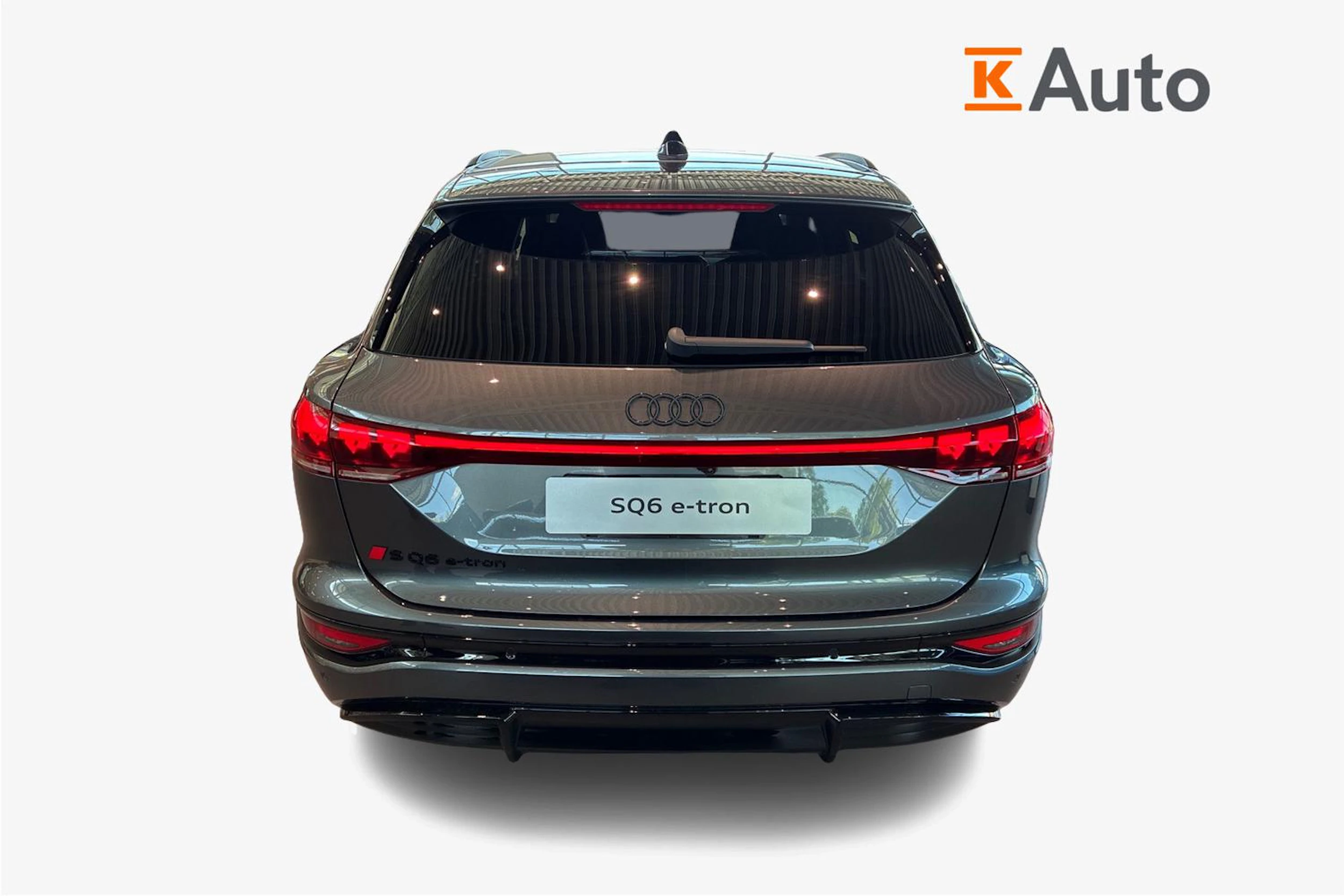 harmaa Audi SQ6 e-tron 2026 kuva 3.
