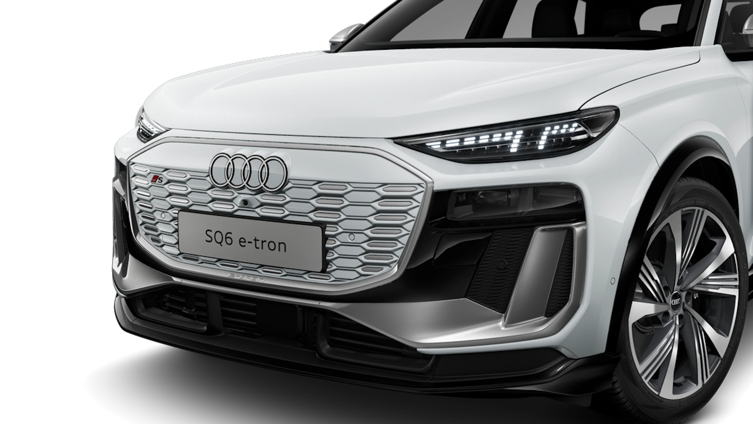 Jäätikönvalkoinen, metalliväri Audi SQ6 e-tron 2027 kuva 6.