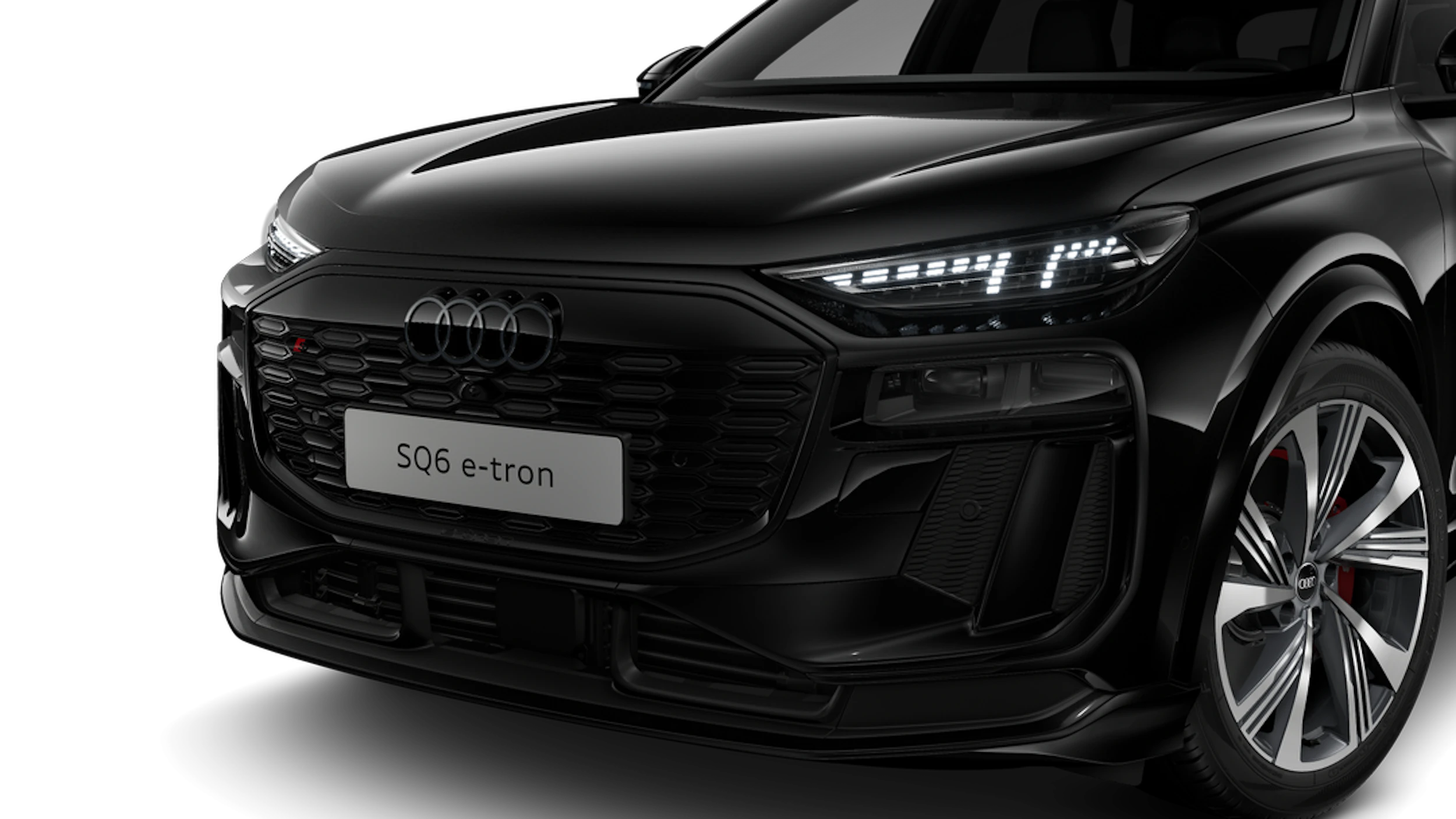 Mythos-musta, metalliväri Audi SQ6 e-tron 2027 kuva 6.