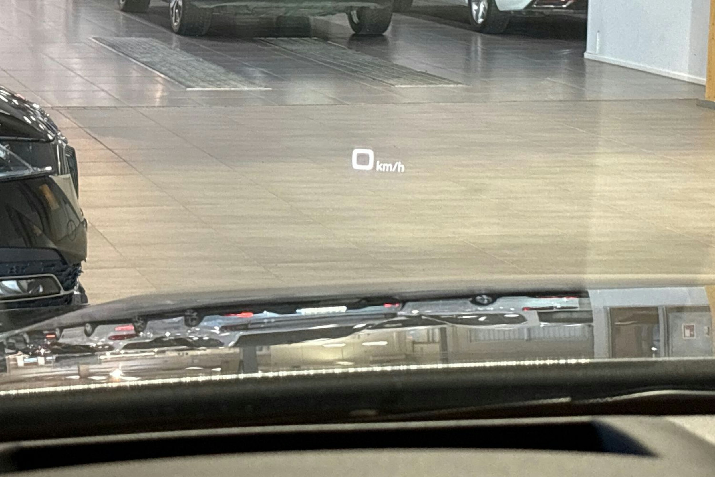 Harmaa Audi SQ7 2017 kuva 16.