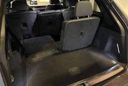Harmaa Audi SQ7 2017 kuva 24.