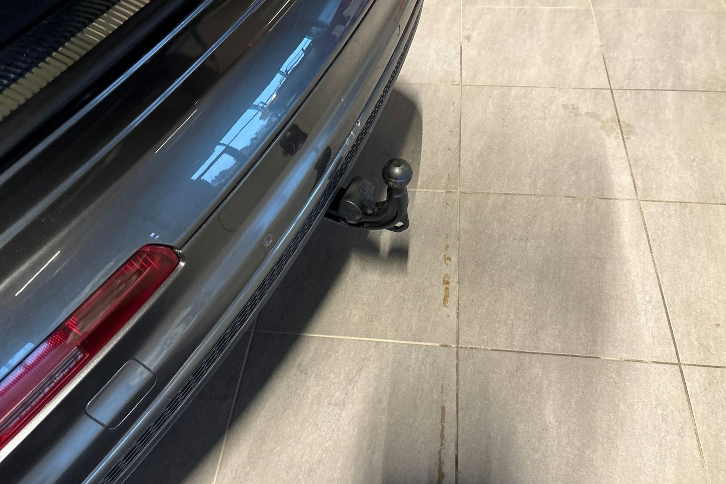 Harmaa Audi SQ7 2017 kuva 26.