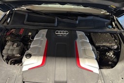 Harmaa Audi SQ7 2017 kuva 33.