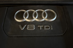 Harmaa Audi SQ7 2017 kuva 34.