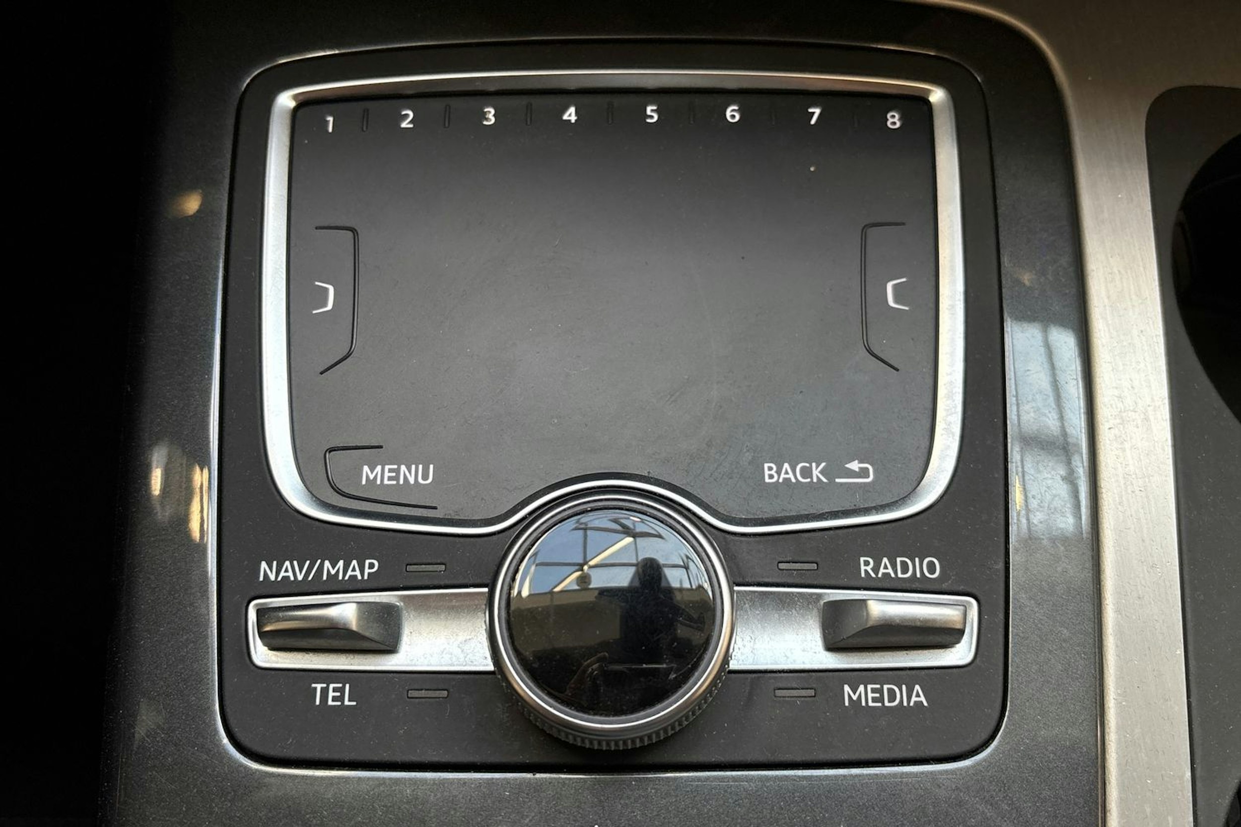 hopea Audi SQ7 2017 kuva 32.