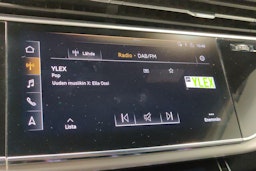 Harmaa Audi SQ8 2020 kuva 13.