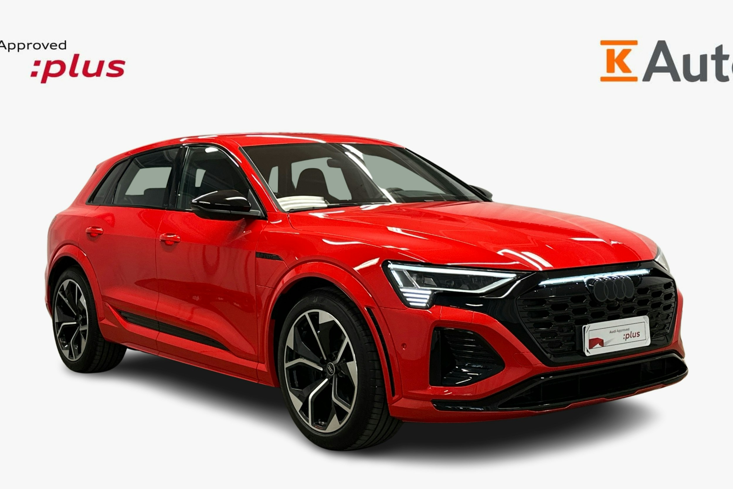 punainen Audi SQ8 e-tron 2023 kuva 1.