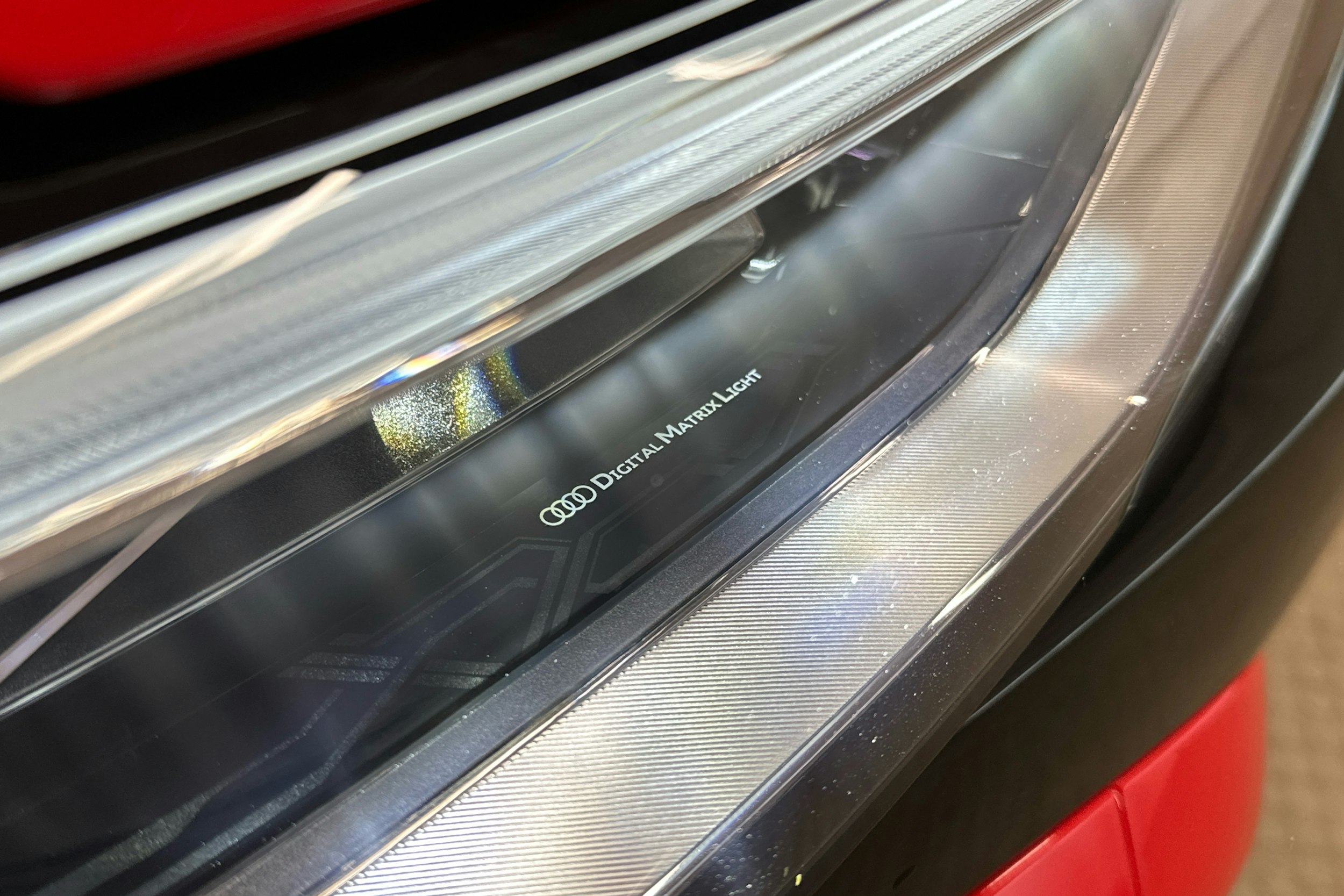 punainen Audi SQ8 e-tron 2023 kuva 31.