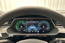 harmaa Audi SQ8 e-tron 2024 kuva 17.