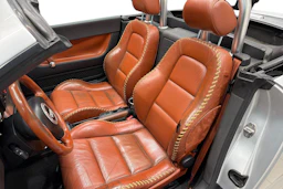 Harmaa Audi TT 2000 kuva 11.