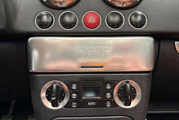 Harmaa Audi TT 2000 kuva 15.