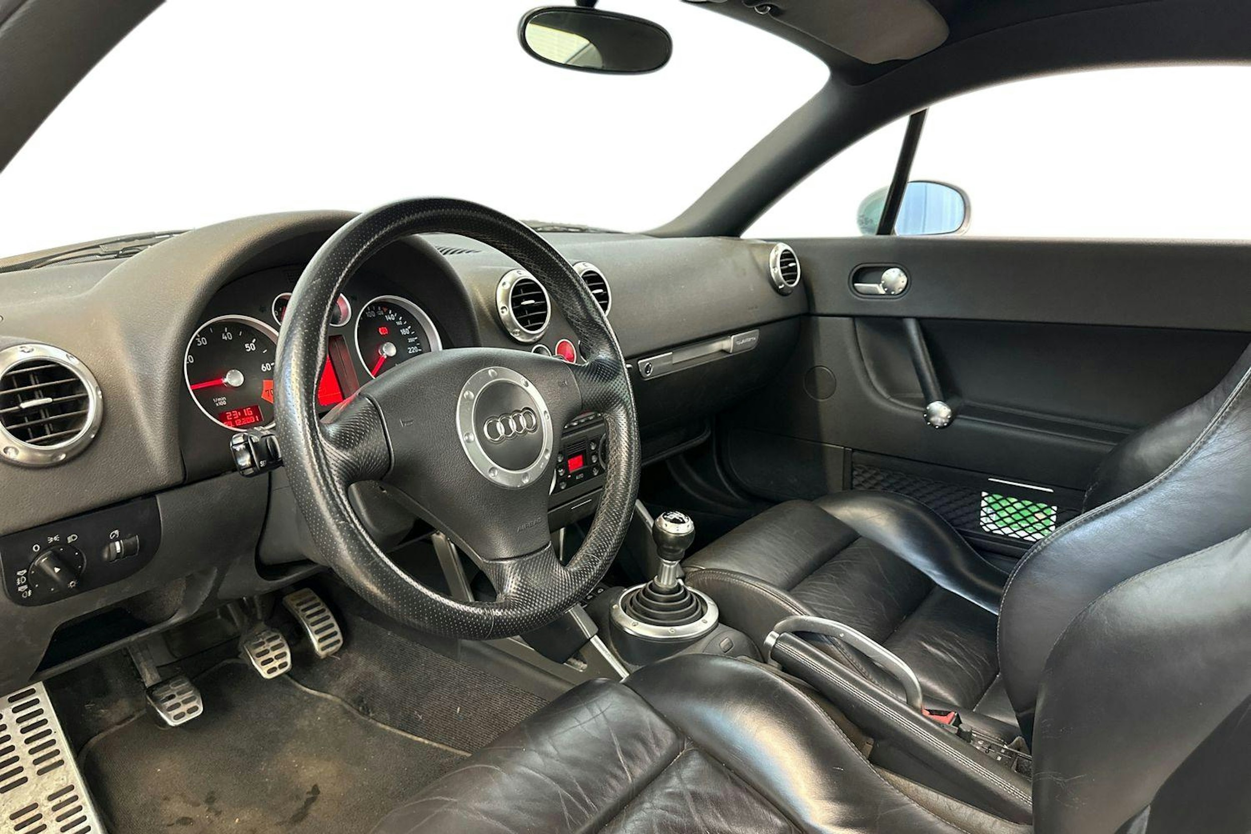hopea Audi TT 2002 kuva 6.