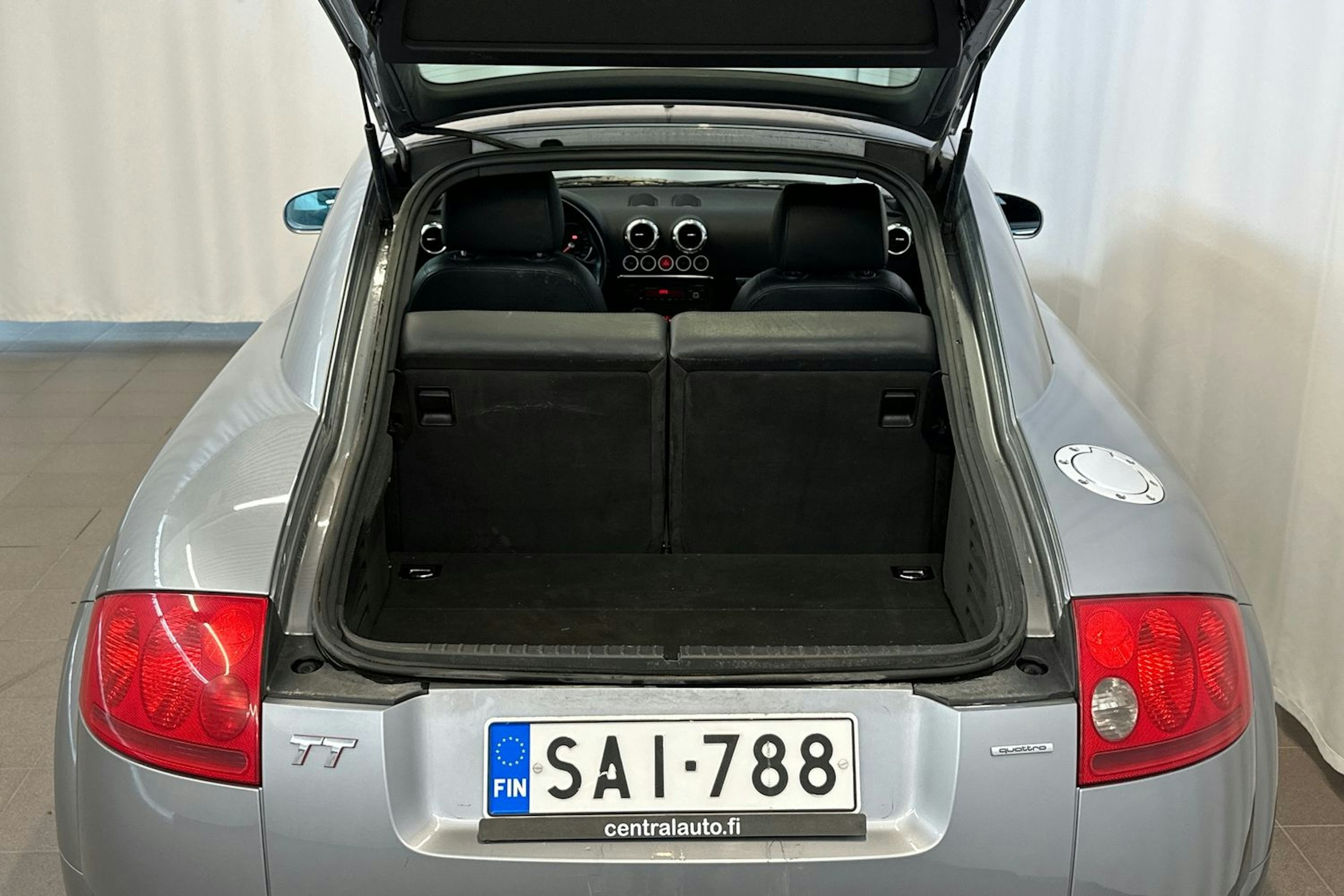 hopea Audi TT 2002 kuva 13.