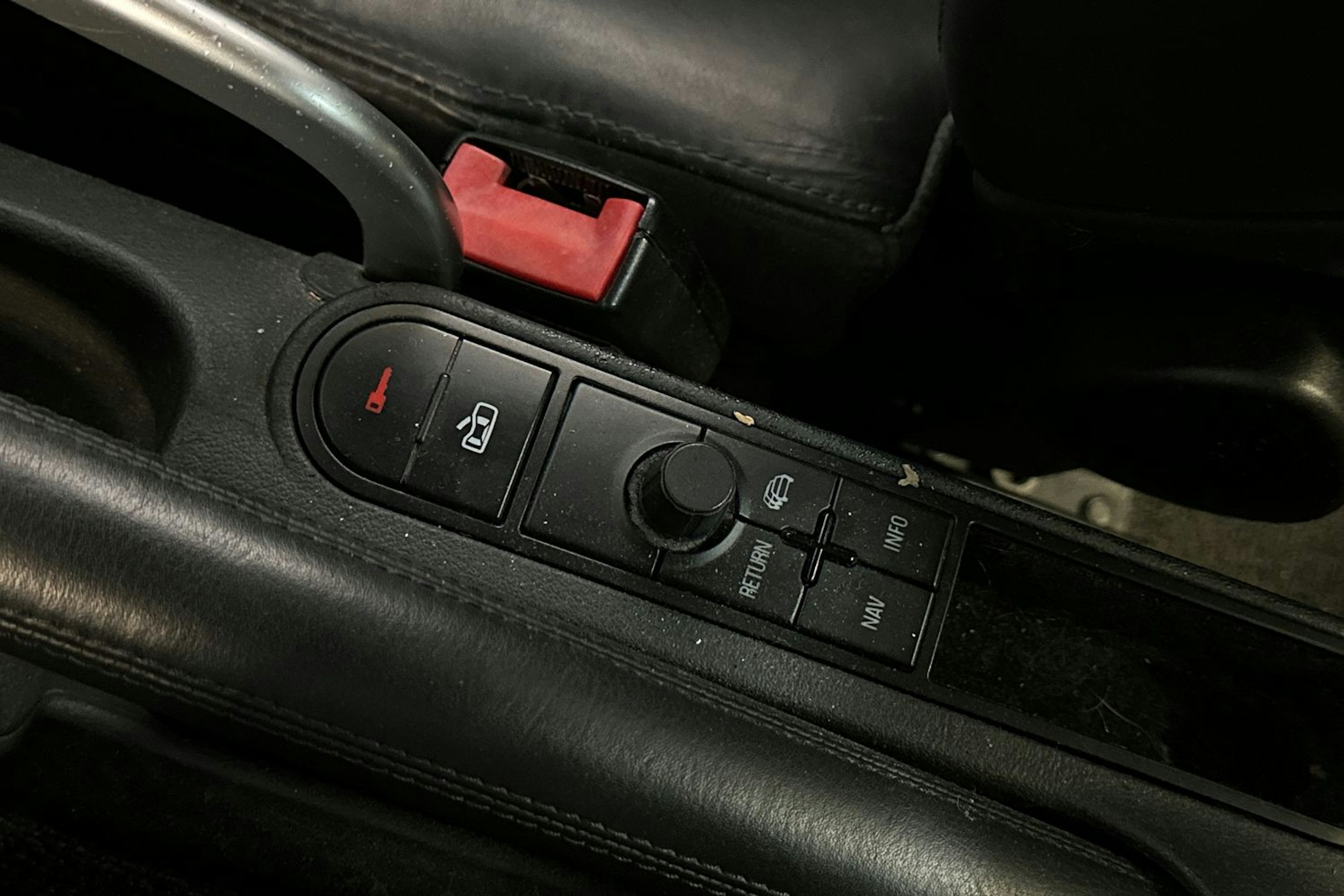 hopea Audi TT 2002 kuva 18.