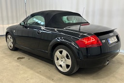 met. musta Audi TT 2004 kuva 17.
