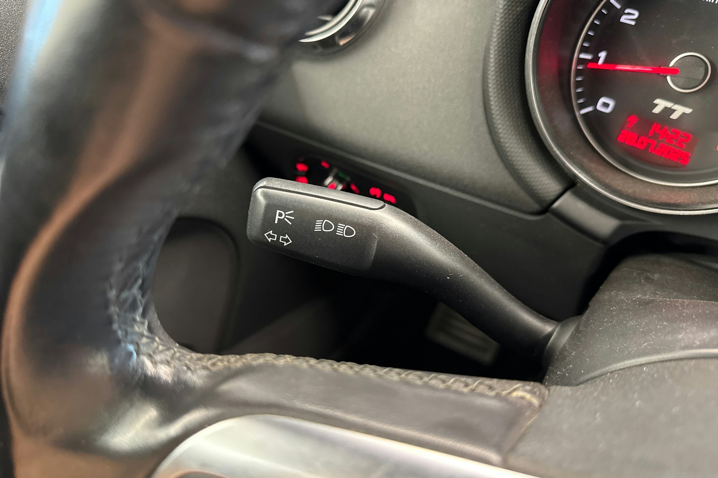 Hopea Audi TT 2007 kuva 16.