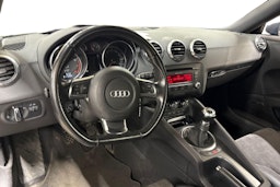 Harmaa Audi TT 2008 kuva 7.