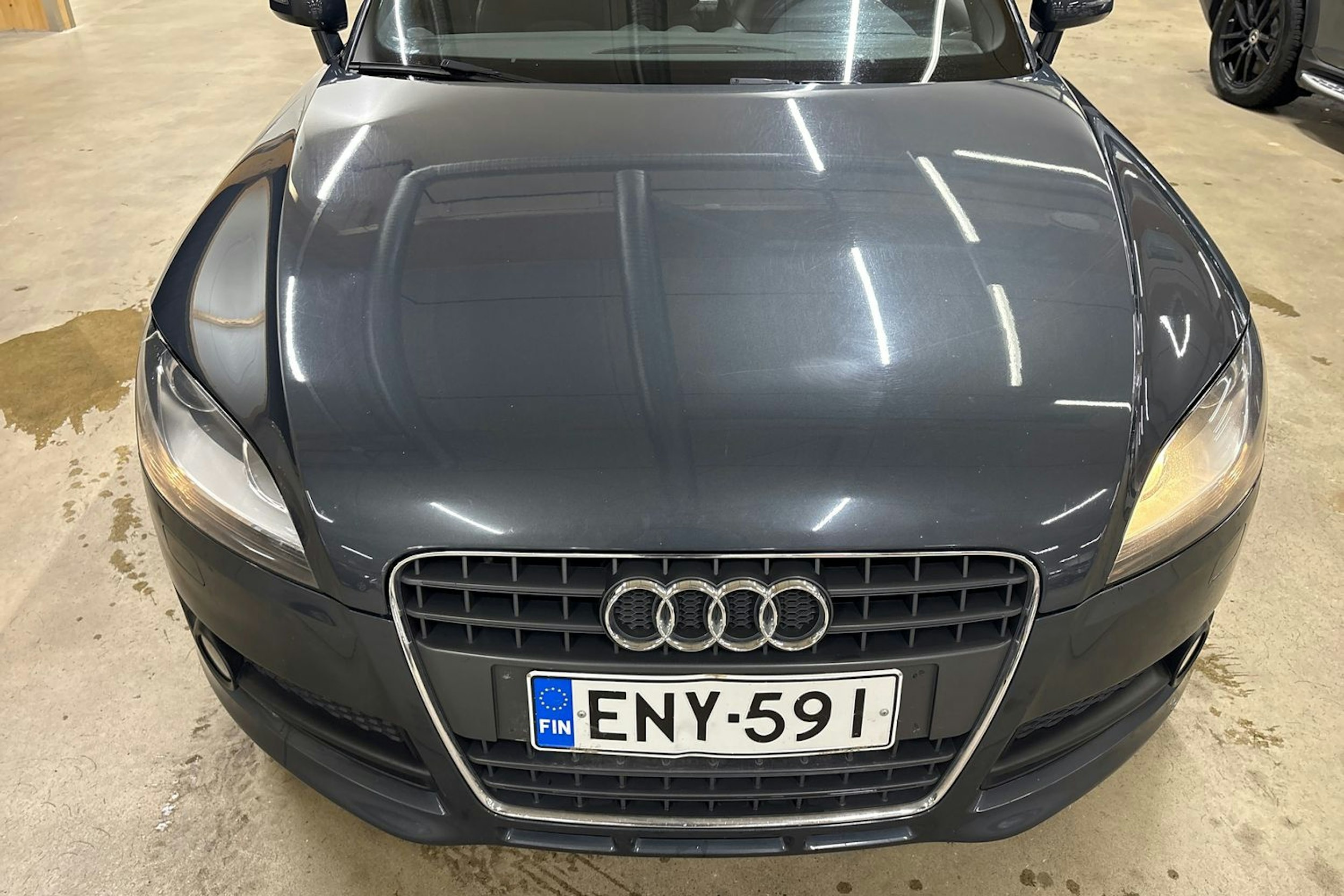 Harmaa Audi TT 2008 kuva 12.