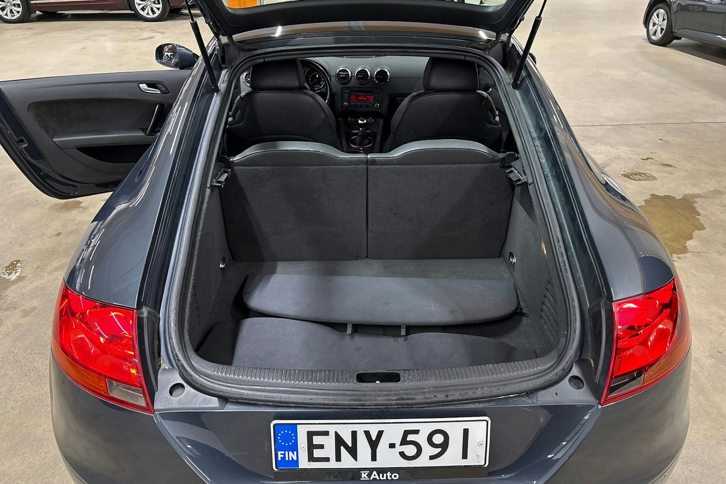 Harmaa Audi TT 2008 kuva 22.