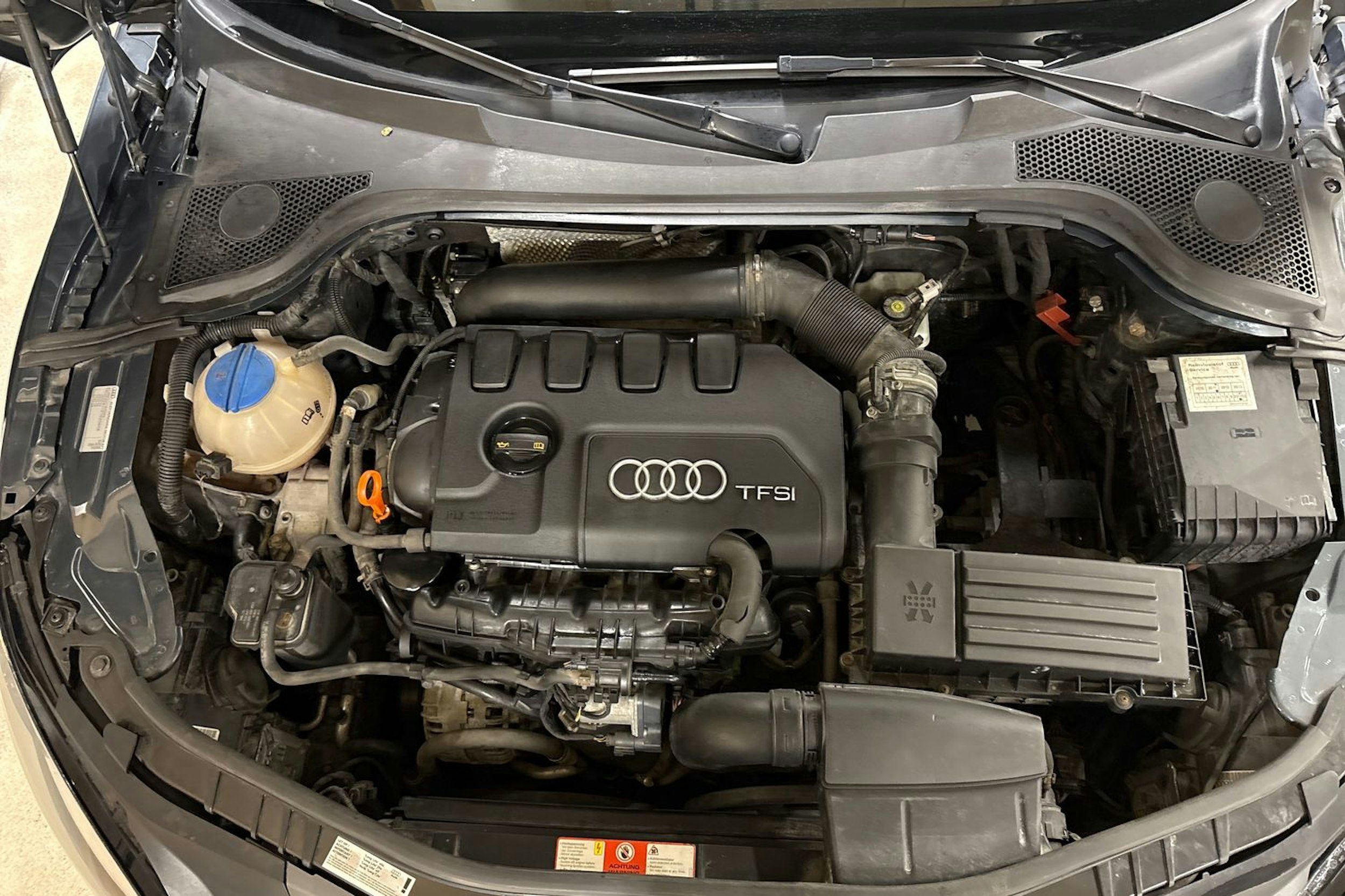 Harmaa Audi TT 2008 kuva 30.