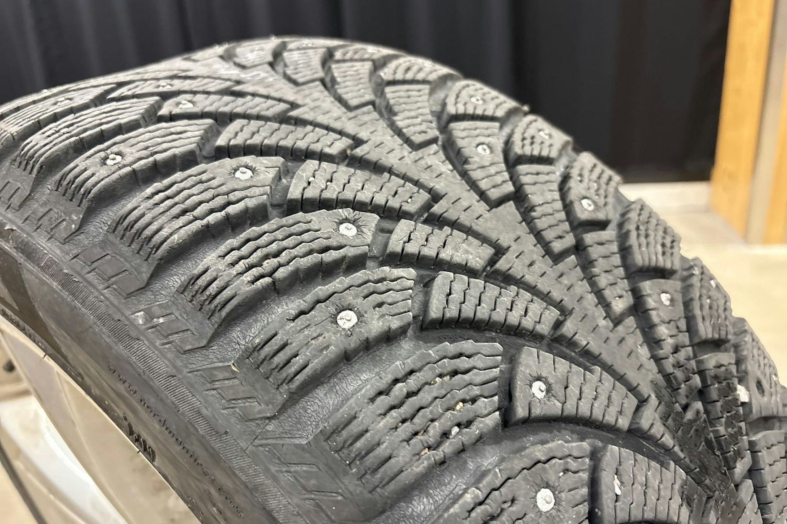 Harmaa Audi TT 2008 kuva 38.