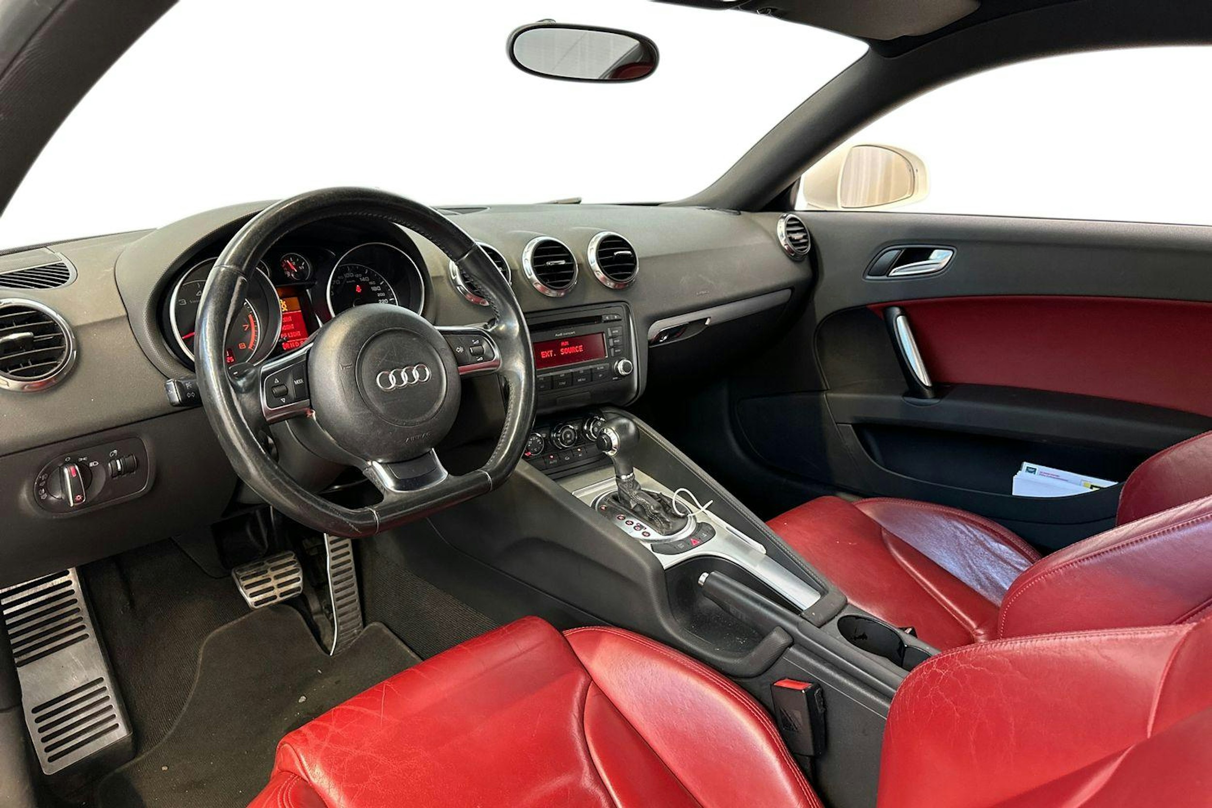 valkoinen Audi TT 2008 kuva 6.