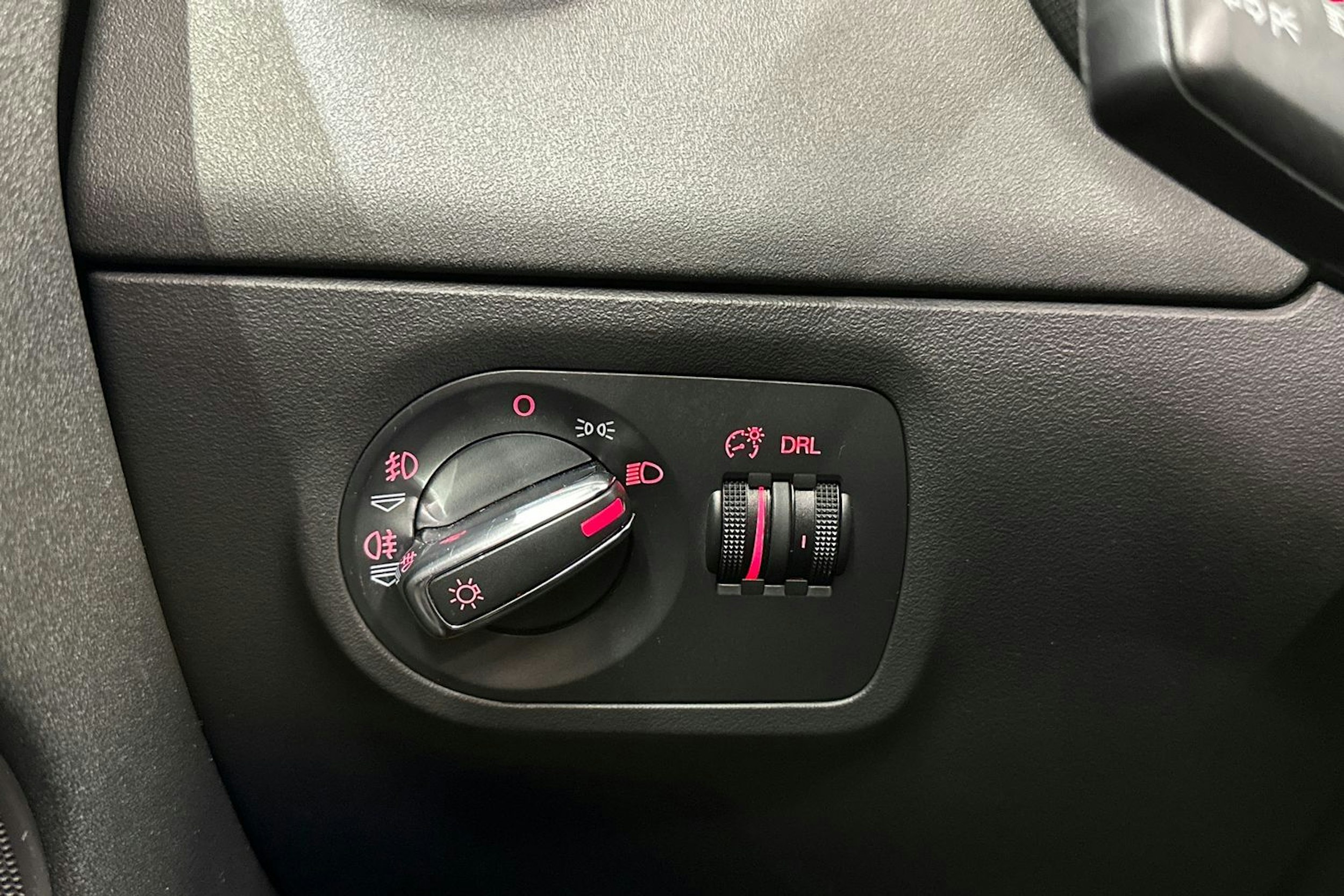musta Audi TT 2008 kuva 28.