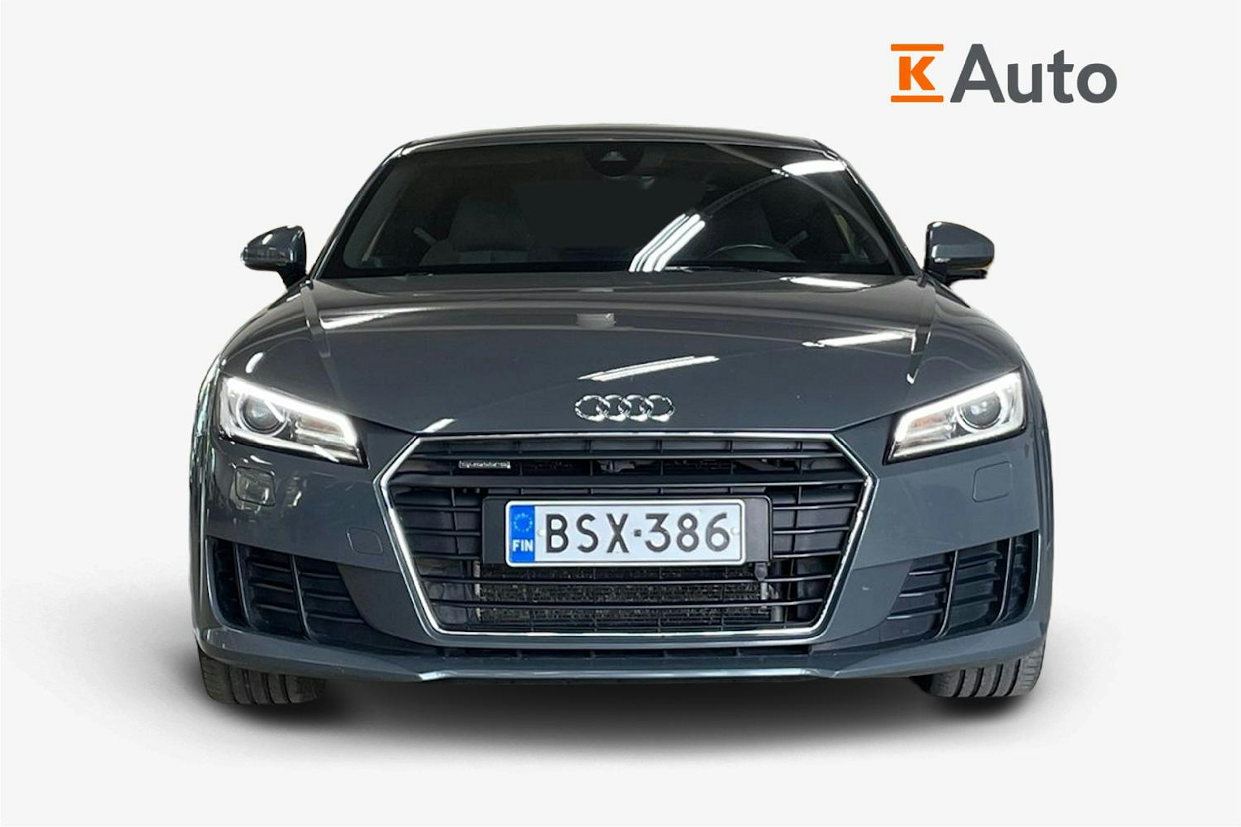 Harmaa Audi TT 2015 kuva 5.